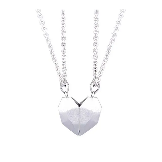Magnetický náhrdelník s přívěskem srdce pro páry