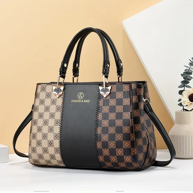 Cross Handbag with Cube Pattern