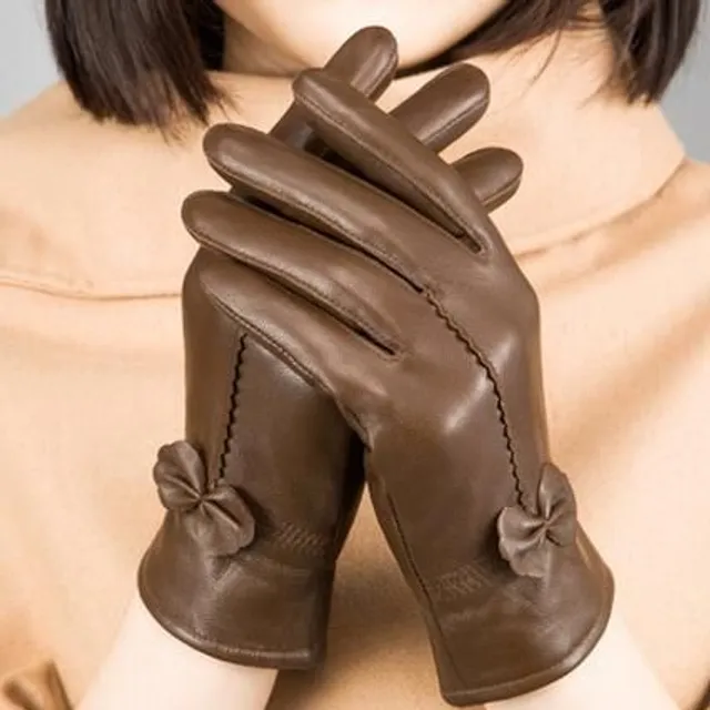 Ladies leather gloves with bow