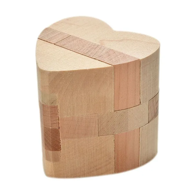 Dřevěné puzzle ve tvaru srdce