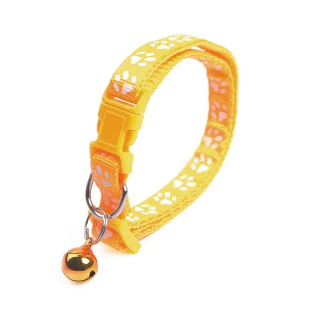 Coloured collar with bell for cats