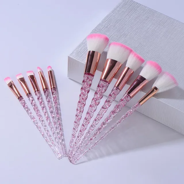 Set of professional cosmetic brushes