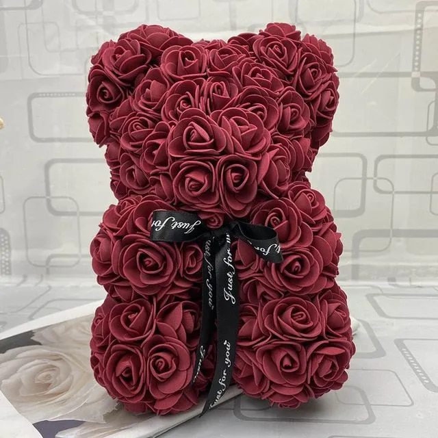 Miś wykonany z róż - romantyczny prezent