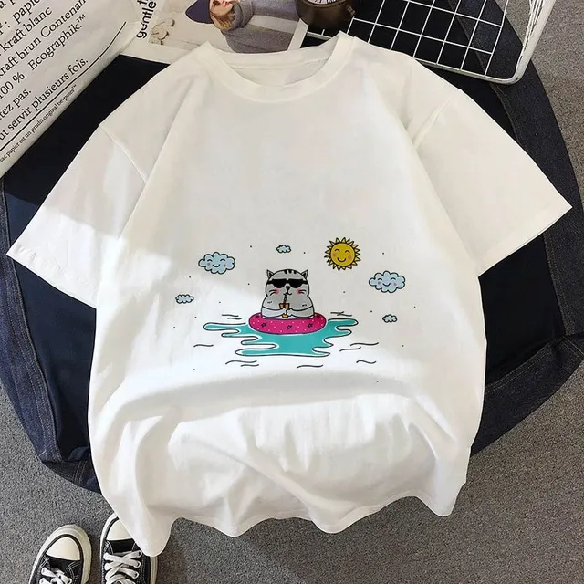 Cute kawaii t-shirt with favorite cat for kids