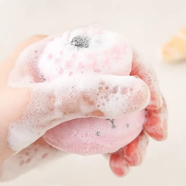 Massage brush for cleaning the face