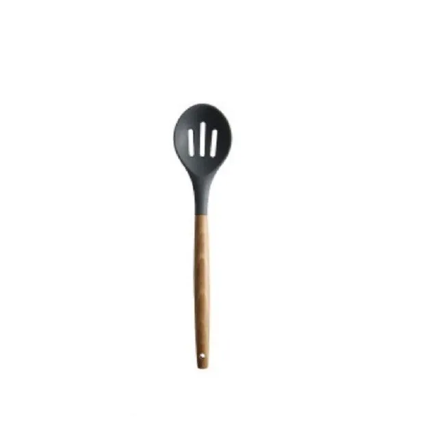 Silicone cooker with wooden handle