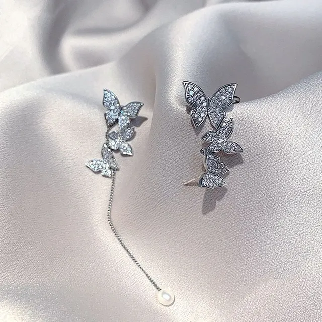 Fake earrings over the whole ear - glittering butterflies