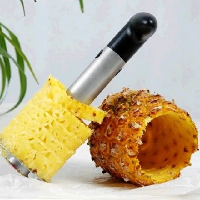 Pineapple cutter