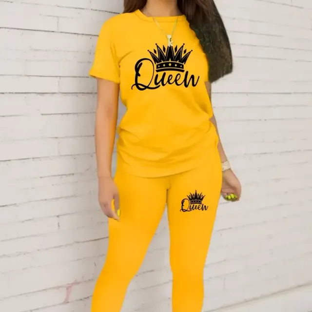 Women's two-piece set with printing of crown and letters, top with round neckline and short sleeves and skinny pants