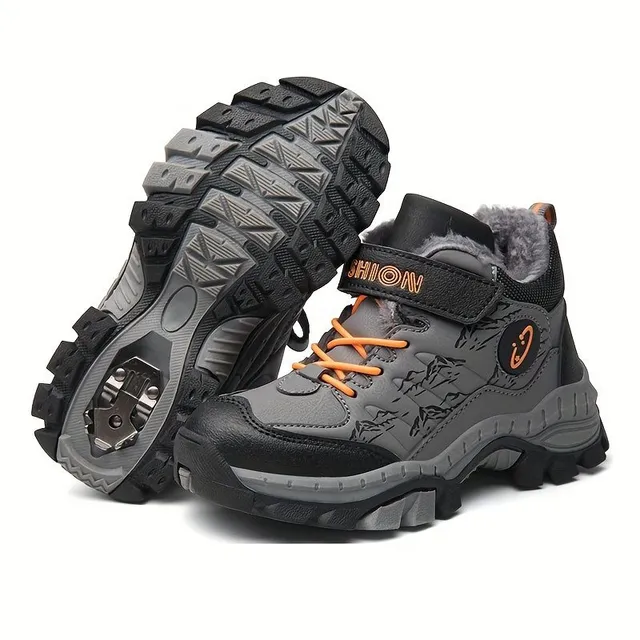 Children's winter hiking shoes with steel claws and fleece lining