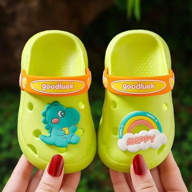 Children's perforated foam slippers with cute accessory