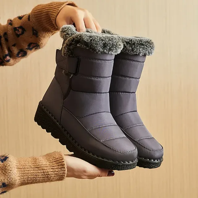 Women's winter waterproof snow boots with plush