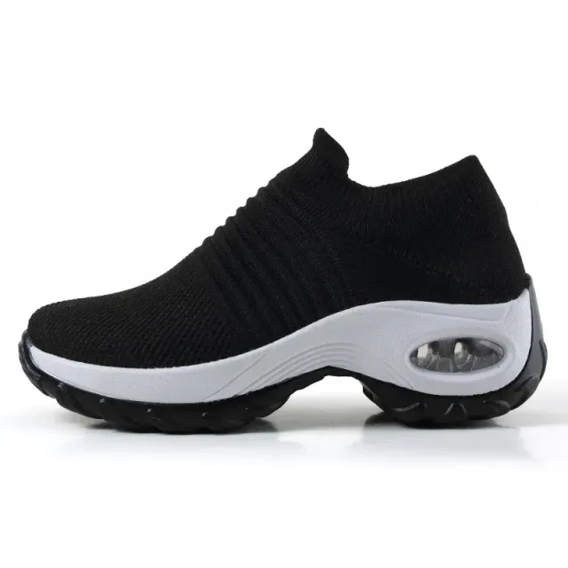 Women's orthopedic sneakers on the platform