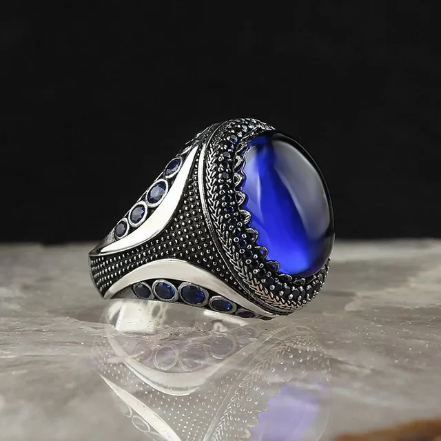 Bague vintage robuste pour homme avec pierre