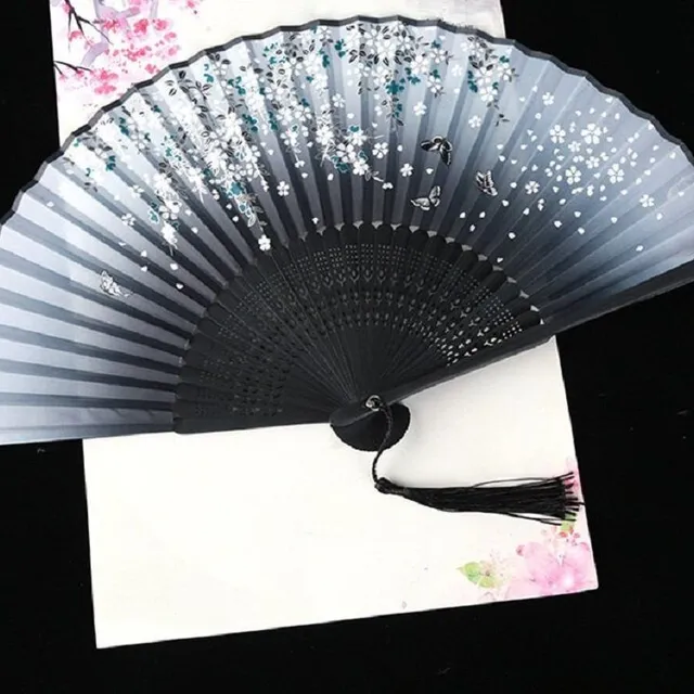 Japanese fan with floral motif