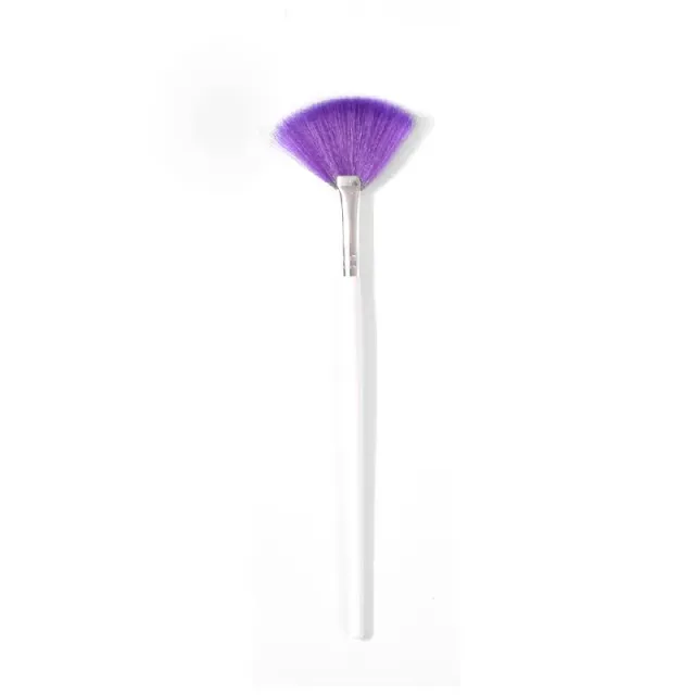 Fan brush suitable for masks and brightener - more color variants