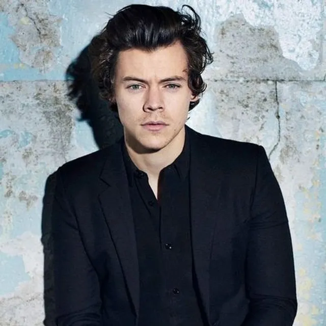 Poster cu popularul cântăreț britanic Harry Styles