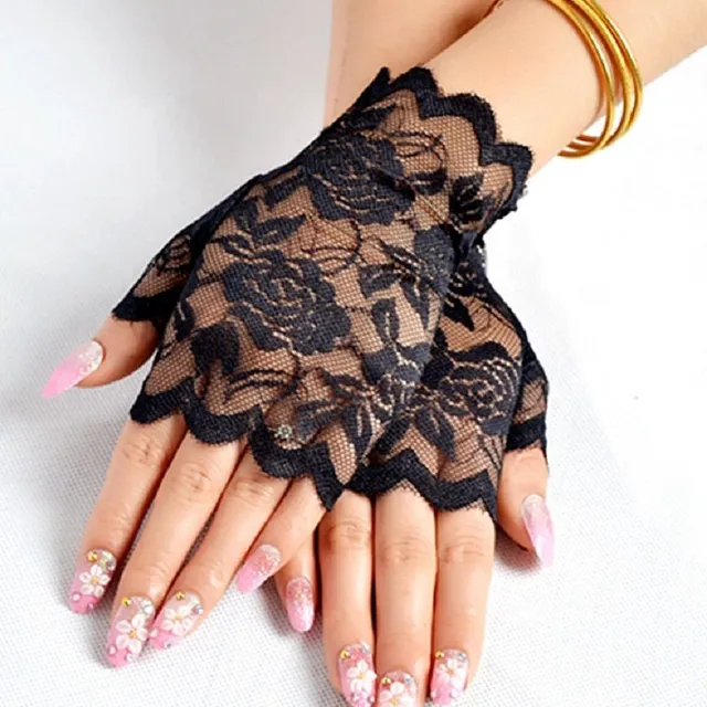 Lace ladies gloves