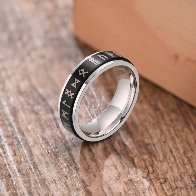 Men's stainless steel spinner ring