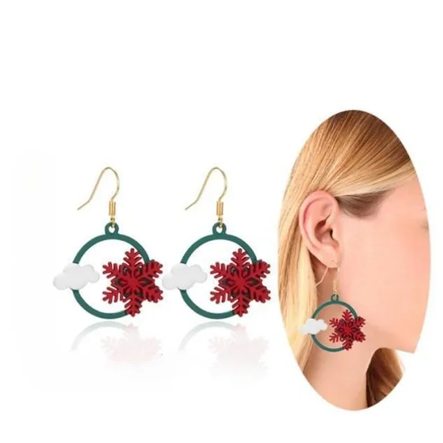 Earrings with Christmas motifs