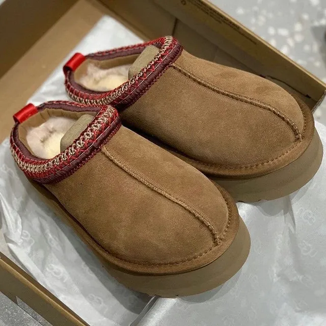 Zimowe kapcie damskie Camel Fuzzy Slides