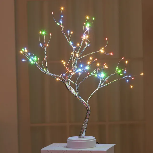 LED-es világító fa a belső térbe, különböző színekkel