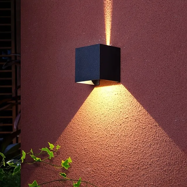 Lumină LED de perete pentru exterior cu conexiune cablată - Design modern negru, lumină caldă, rezistentă la apă IP65, potrivită pentru utilizare interioară și exterioară