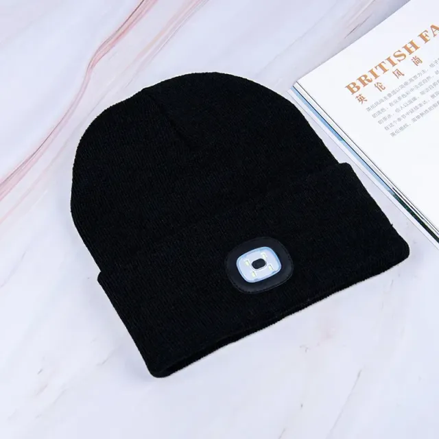 Unisex LED knit cap with USB charging light, head torch, winter knit cap with night light