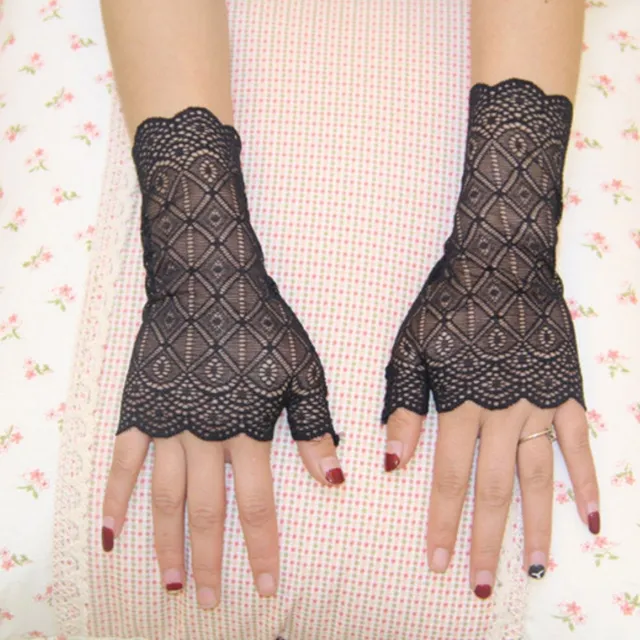 Ladies lace fingerless gloves - 2 colours