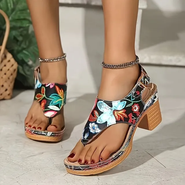 Women's fashion sandals with flower pattern and thick heel