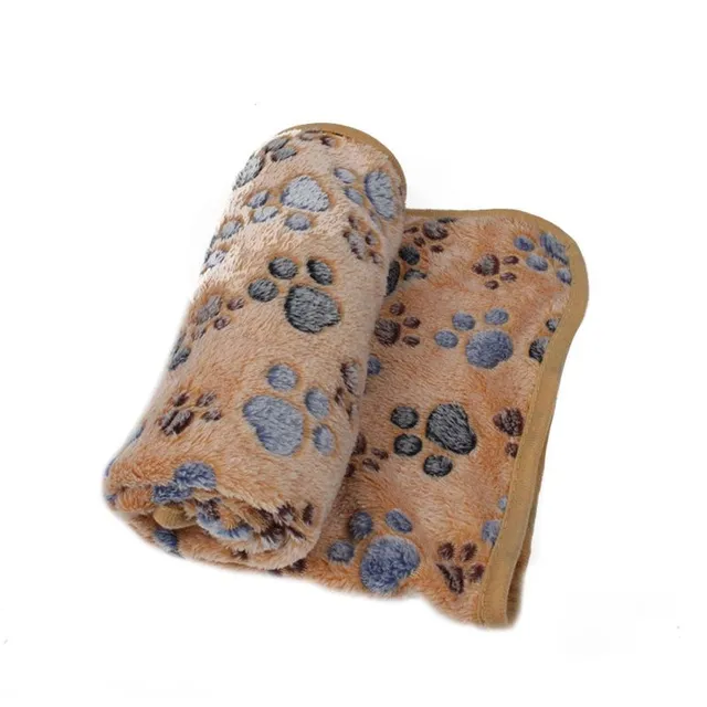 Fleece blanket for pets of all sizes