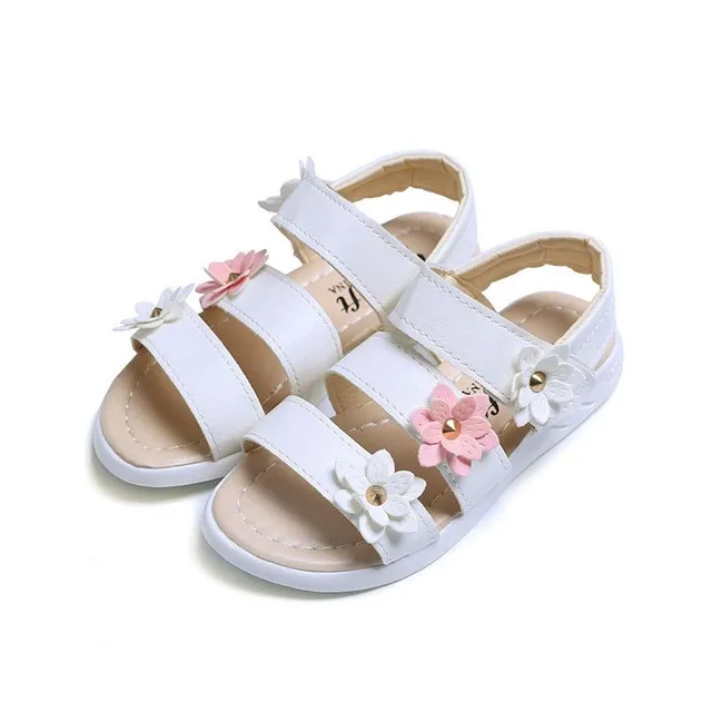 Girls' trendy sandals with floral decorating