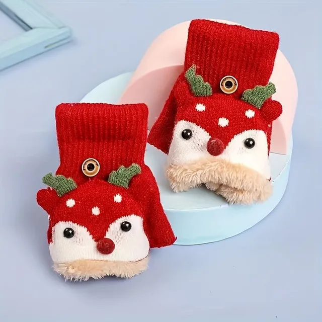 Universal fleece gloves with thimble and cheerful pattern for children and adults