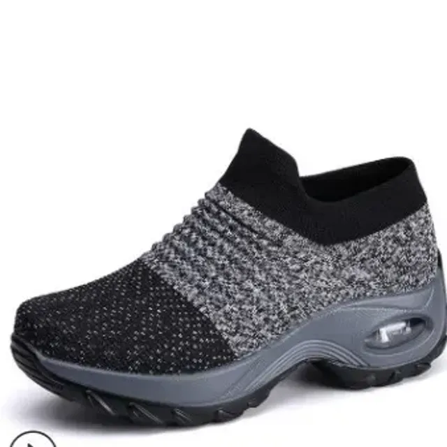 Women's orthopedic sneakers on the platform