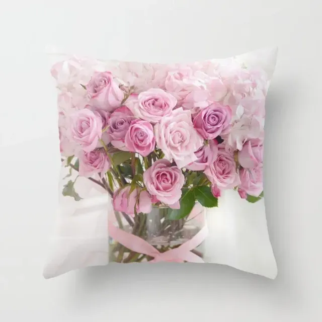 Gentle pillowcase with flower motif 45 x 45 cm