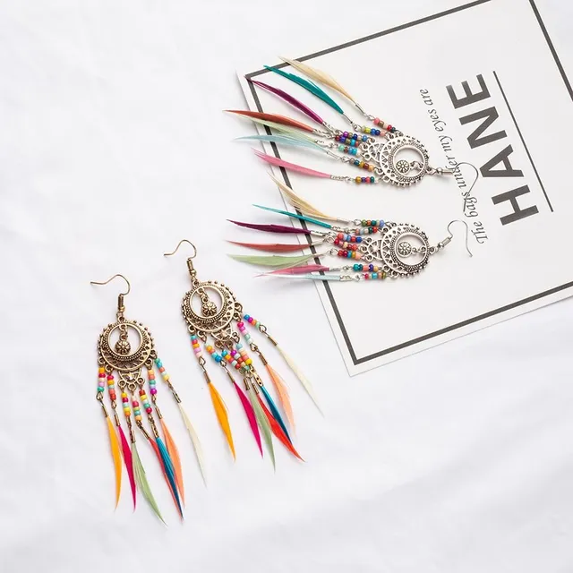 Women's coloured earrings with dream catcher