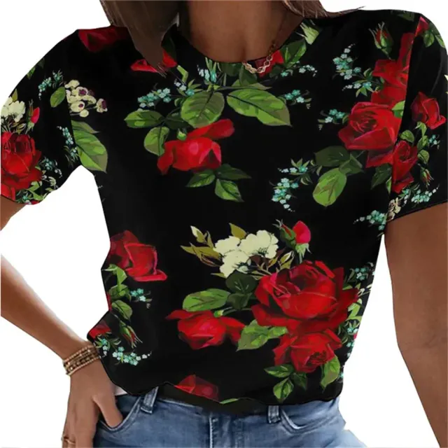 Short sleeve T-shirt with plant and flower print, O-neck and loose fit for women