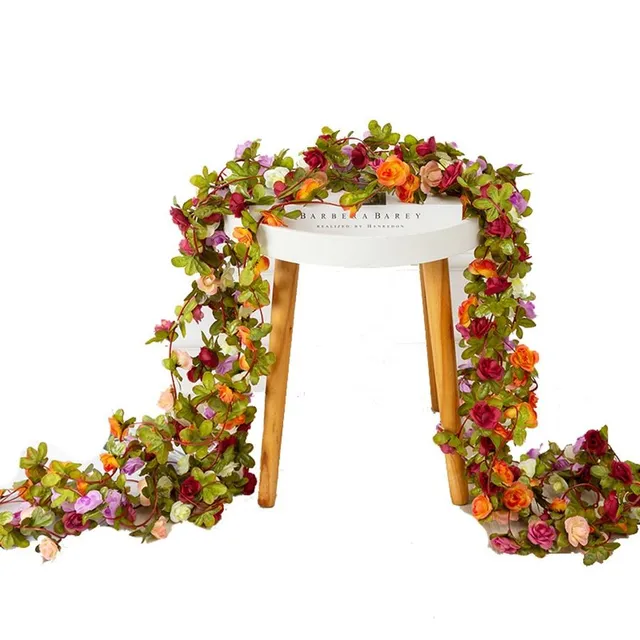 Artificial floral garland to revive the interior