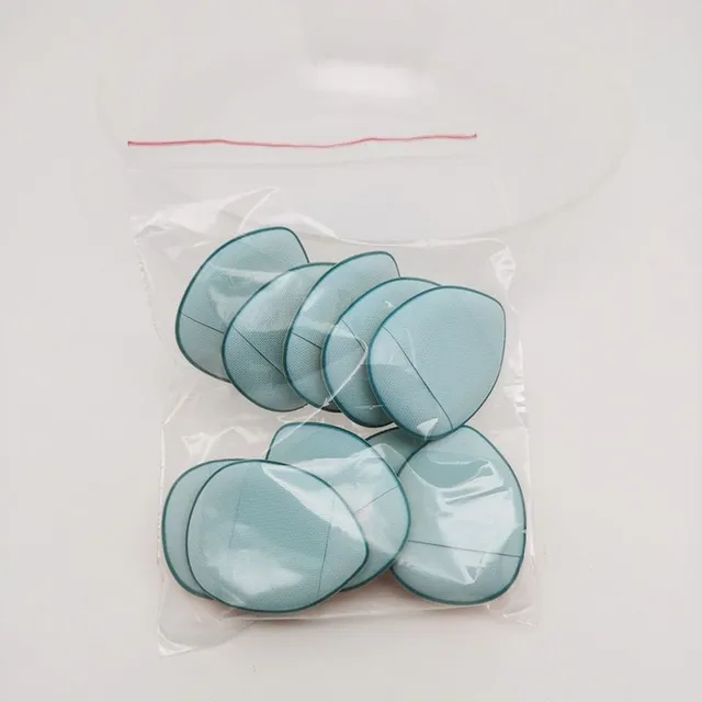 Practical mini sponge for finger to prevent the corrector around the eyes - more variants