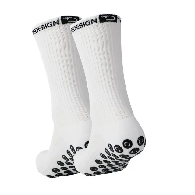 Unisex anti-slip socks for football, basketball and hockey