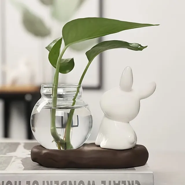 Hydroponic vase with ceramic rabbit for growing plants