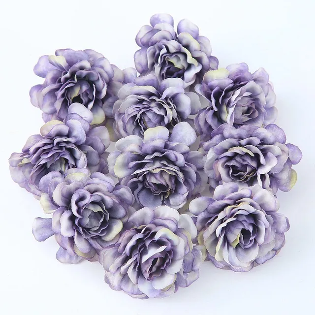 Decorative artificial flowers