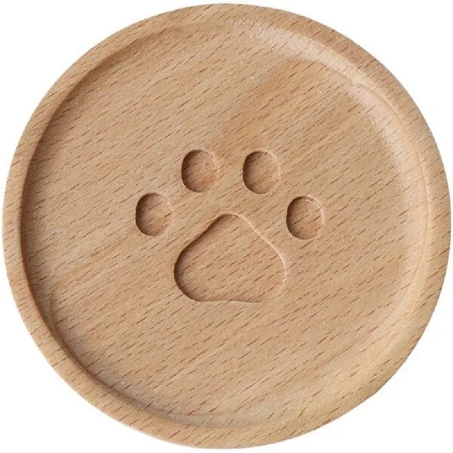 Wooden coaster with paw