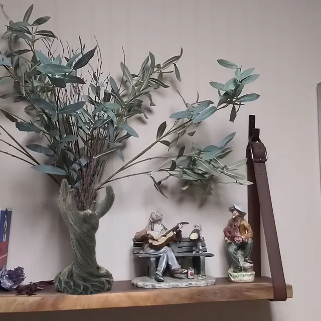 Oryginalny wazon z żywicy z leśną Nympha - dekoracja