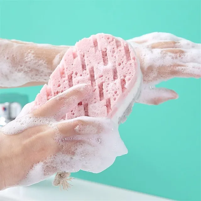 Konštrukčná hubka na umývanie so špeciálnym povrchom prispôsobeným na peeling tela