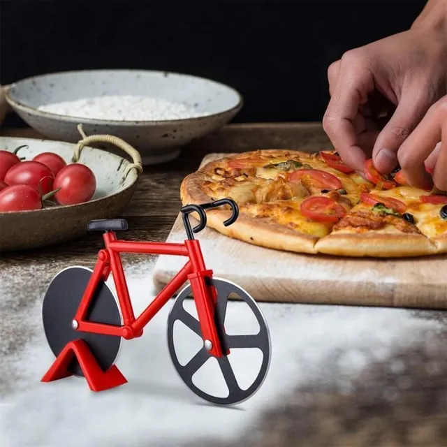 Rezačka na pizzu na bicykli