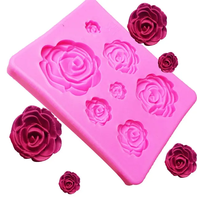 3D baking silicone mold in the shape of a rose