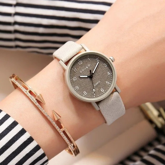 Montre stylée pour femme Kelly