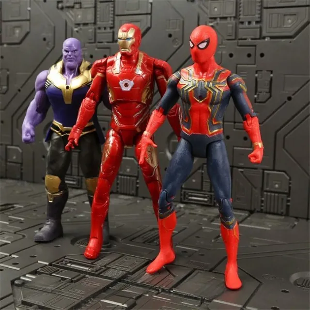 Figurine de acțiune ale supereroilor Avengers
