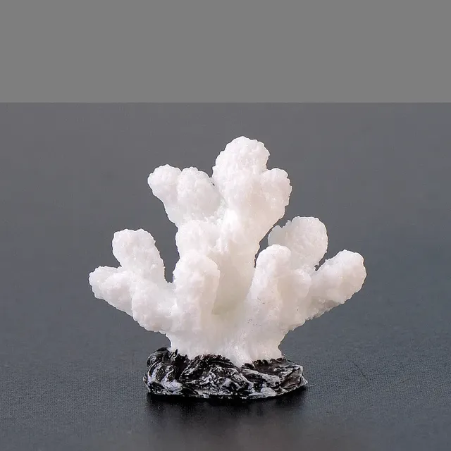 Miniature artificial corals and starfish of resin for decoration of aquariums